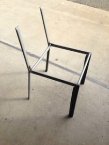 椅子フレームの修理